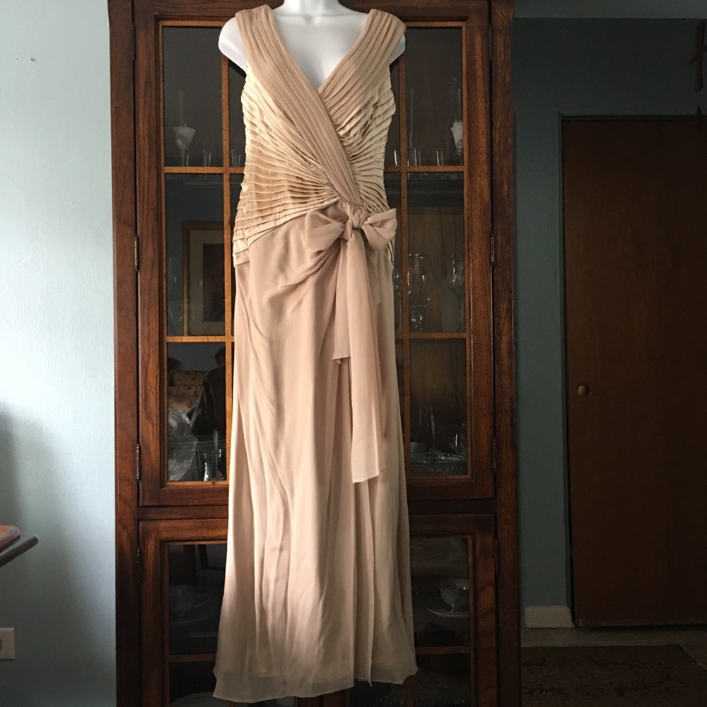 Tadashi Collection long Maxi gold Dress